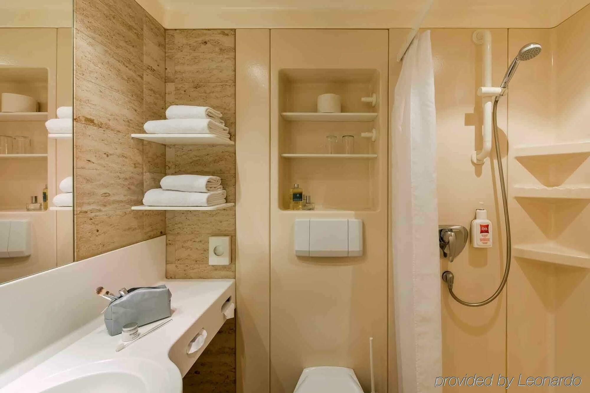 Ibis Berlin City Sued Экстерьер фото